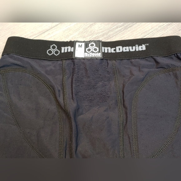 McDavid Premium Compression Shorts Ultra W/Cup Pocket Black Size Medium. - Picture 8 of 14